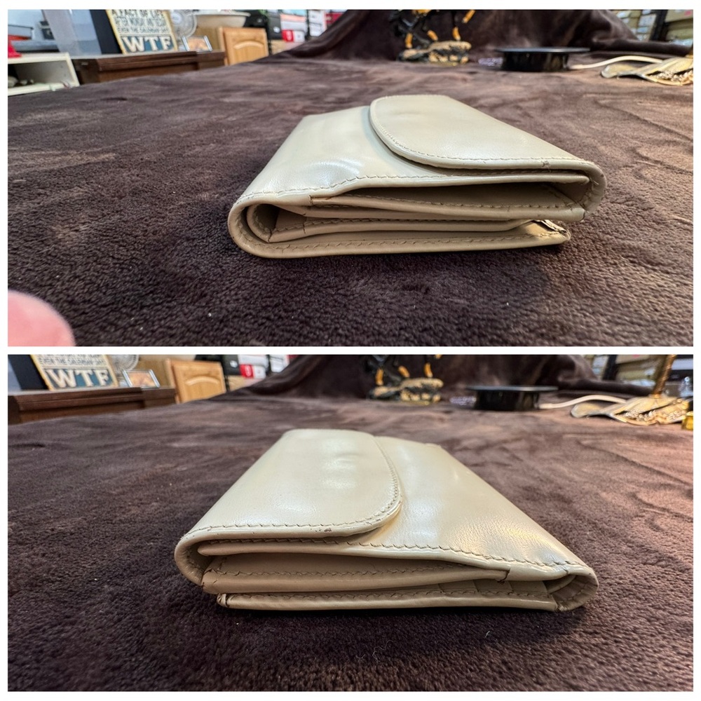 Gucci Vintage Flap Wallet with G clasp - Picture 12 of 12